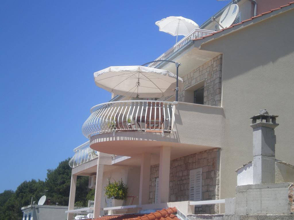 Apartments Tatjana Dominis Хвар Екстериор снимка