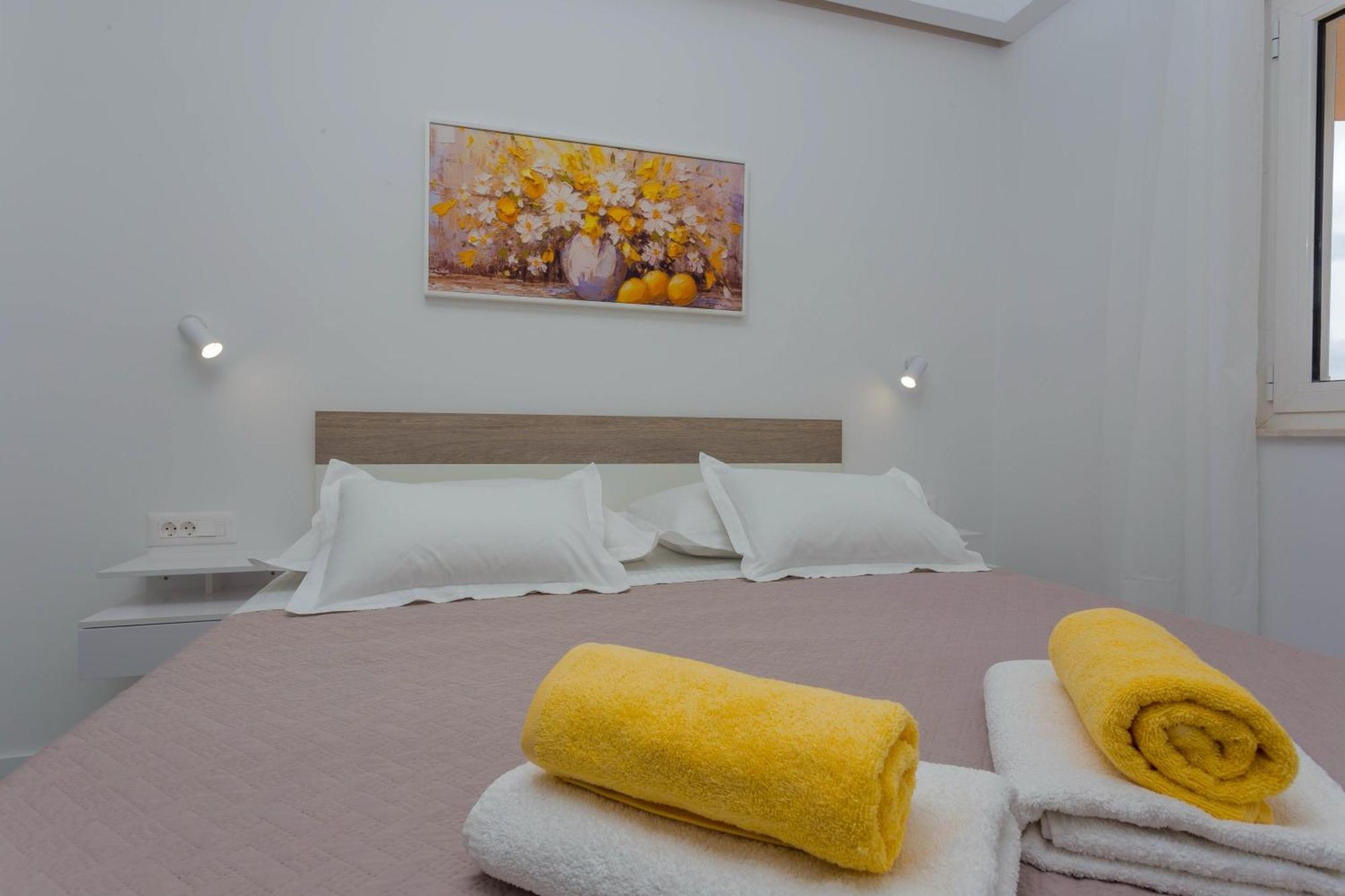 Apartments Tatjana Dominis Хвар Стая снимка