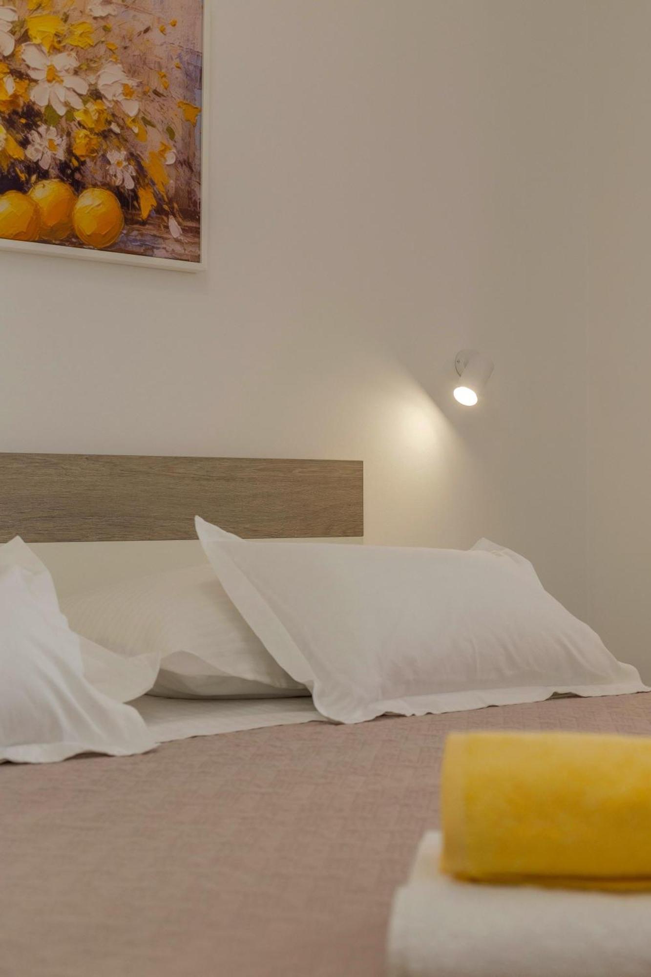Apartments Tatjana Dominis Хвар Стая снимка