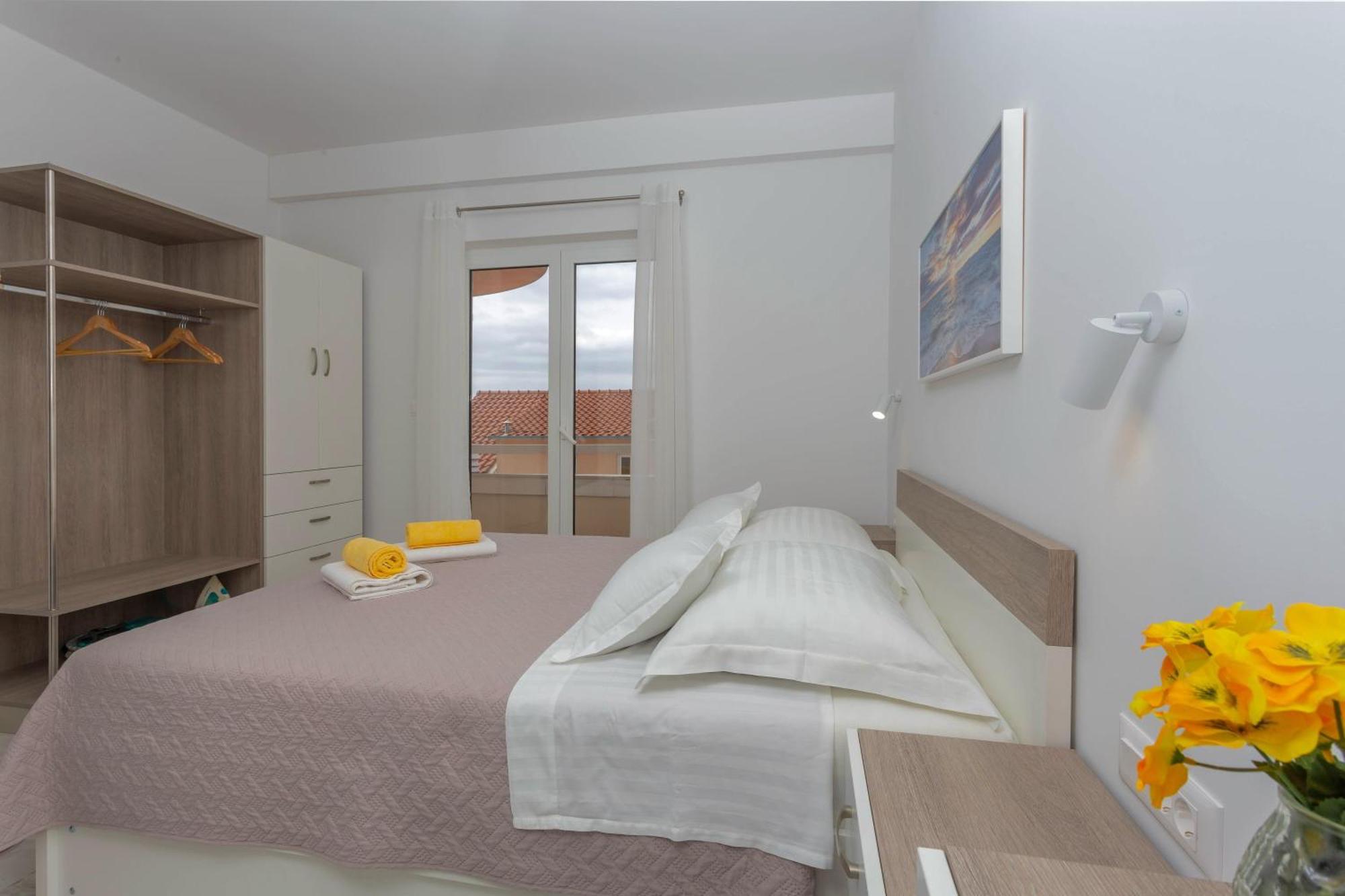 Apartments Tatjana Dominis Хвар Стая снимка
