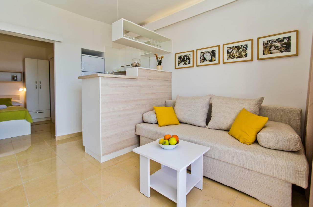 Apartments Tatjana Dominis Хвар Екстериор снимка