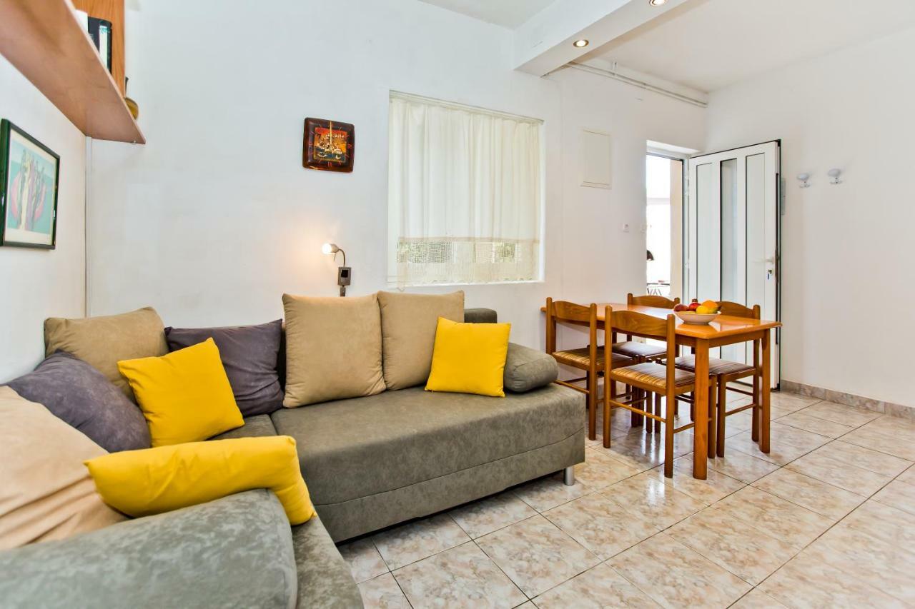 Apartments Tatjana Dominis Хвар Екстериор снимка